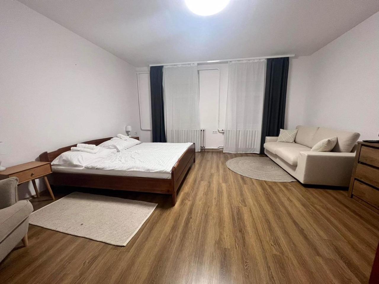 Pataky Apartmanok Veszprém Buitenkant foto